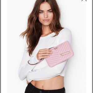 Vintage Rare ❤️- Victoria Secret Pink EMBELLISHED V-QUILT NIGHT OUT Wristlet
